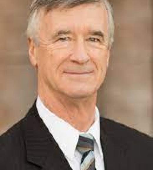 Headshot of Robert Shelton